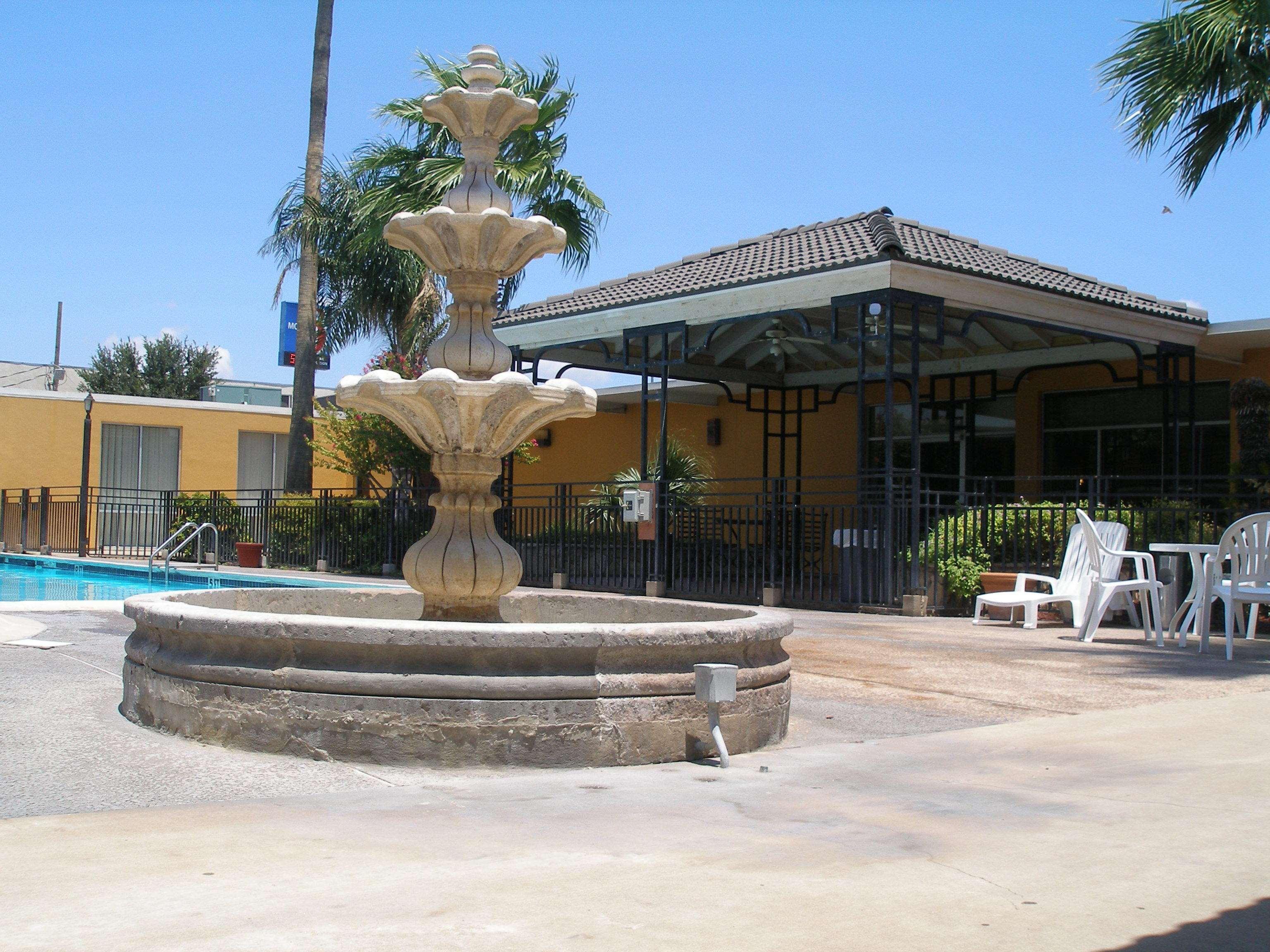 Americas Best Value Inn Laredo Zewnętrze zdjęcie