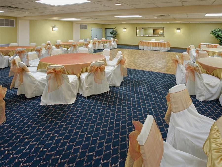 Americas Best Value Inn Laredo Zewnętrze zdjęcie