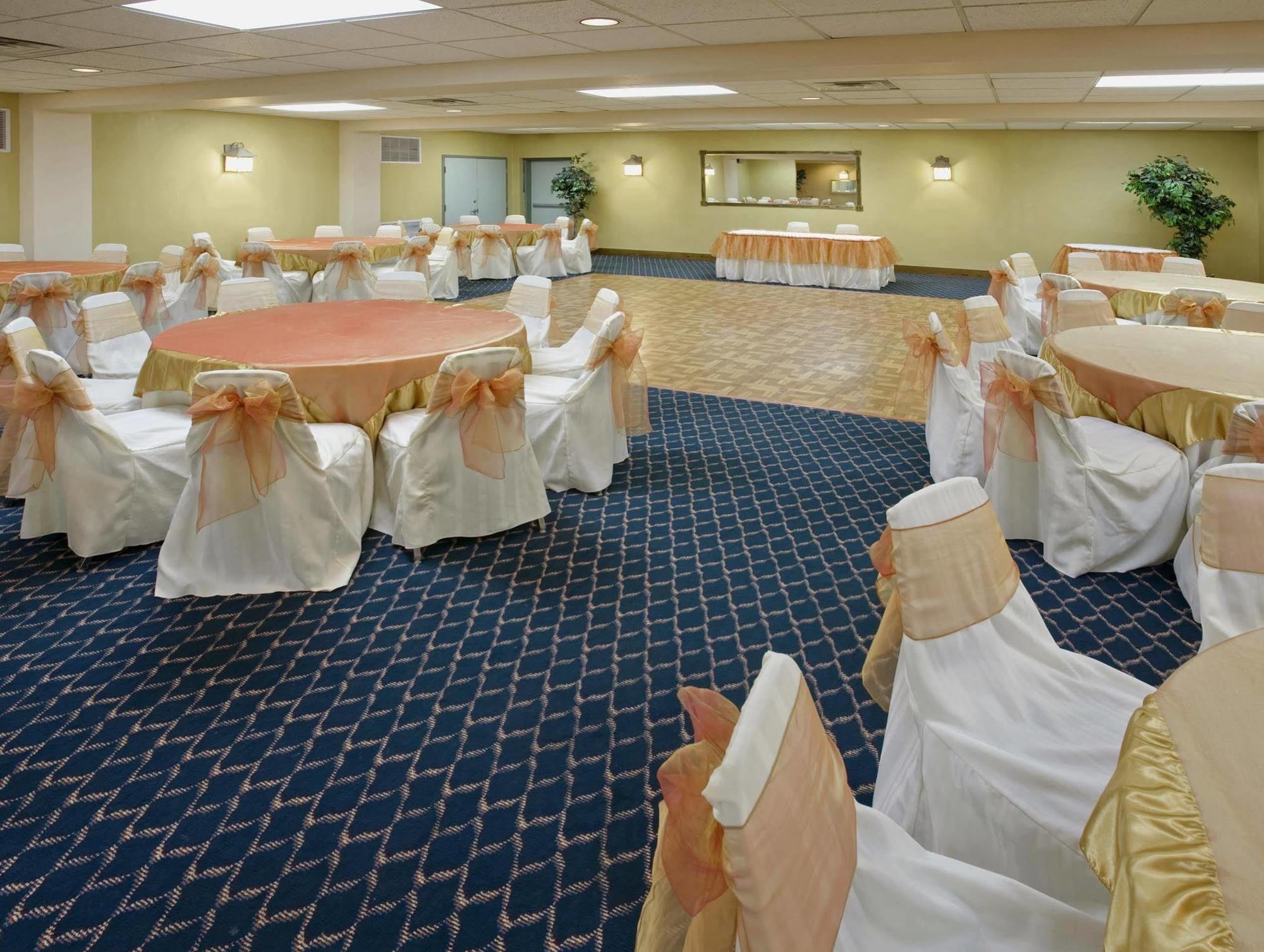 Americas Best Value Inn Laredo Zewnętrze zdjęcie