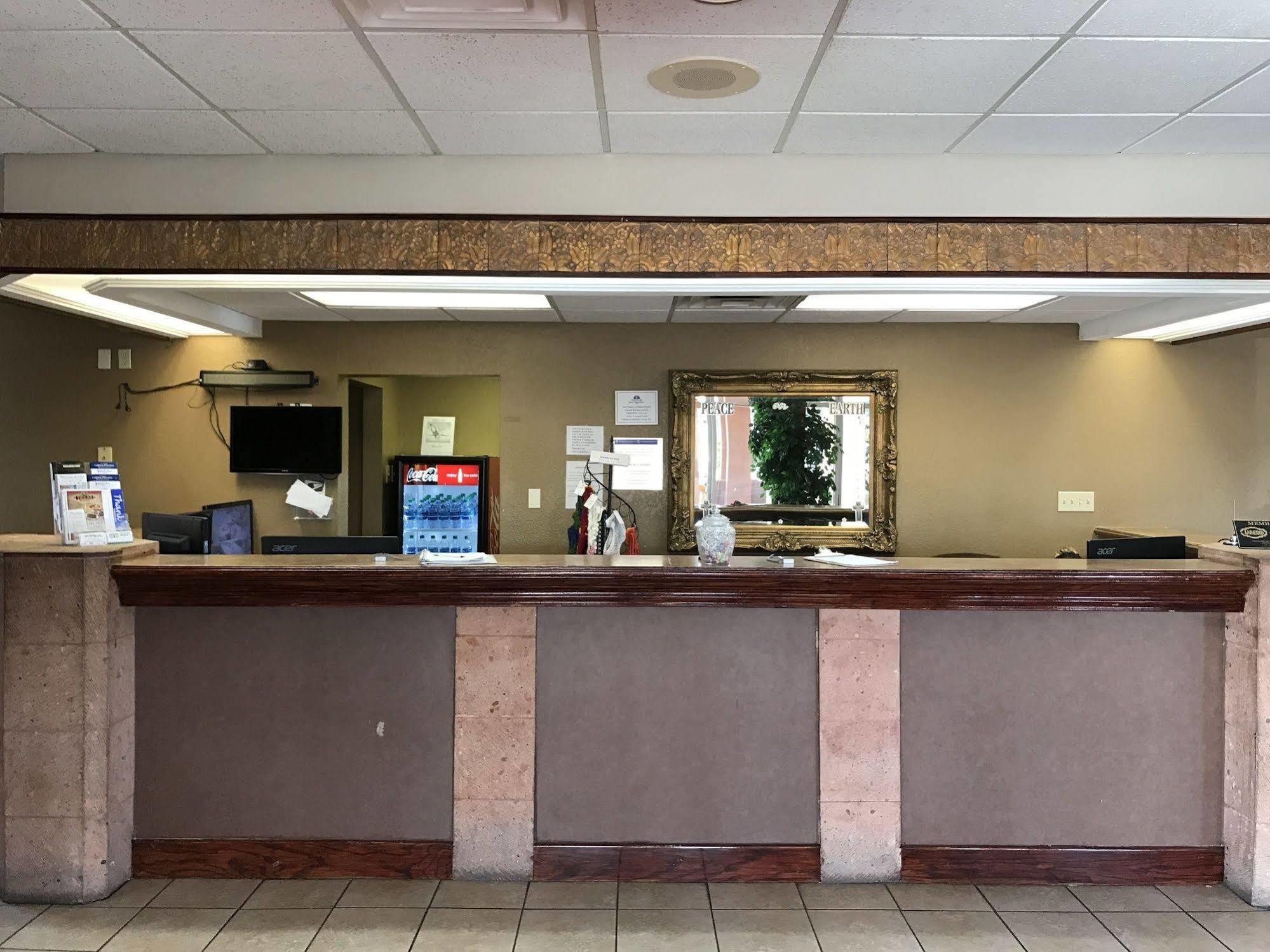 Americas Best Value Inn Laredo Zewnętrze zdjęcie