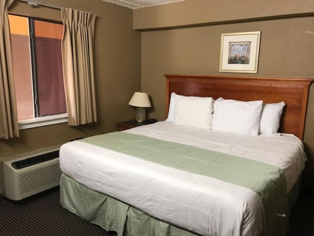 Americas Best Value Inn Laredo Zewnętrze zdjęcie